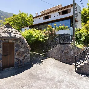https://casa-el-nogal.tenerifehoteles.net